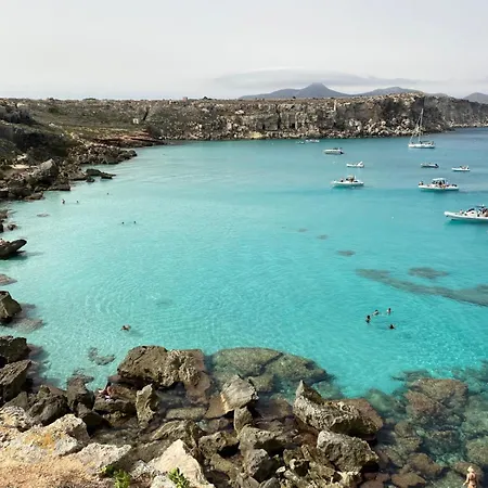 Apartment Al Centro Con Panorama Nuovissimo A Isole Egadi