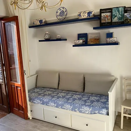 Al Centro Con Panorama Isole Egadi