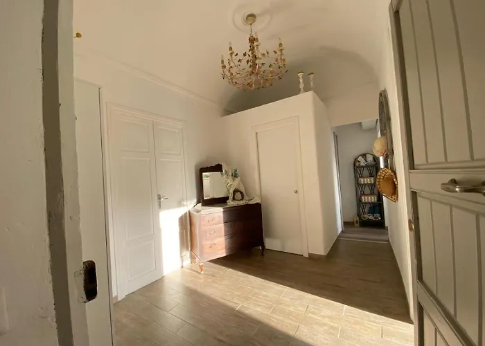 Al Centro Con Panorama Isole Egadi *